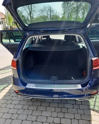 Volkswagen Golf cena 65000 przebieg: 182000, rok produkcji 2019 z Warszawa małe 56